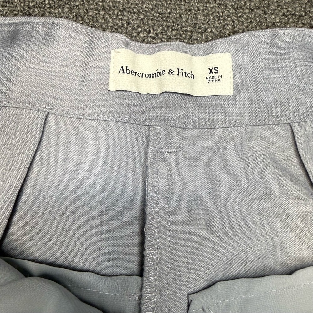 Abercrombie & Fitch Sloane Tailored Shorts Size XS Gray Pleated Euro Trip Travel - Picture 3 of 8